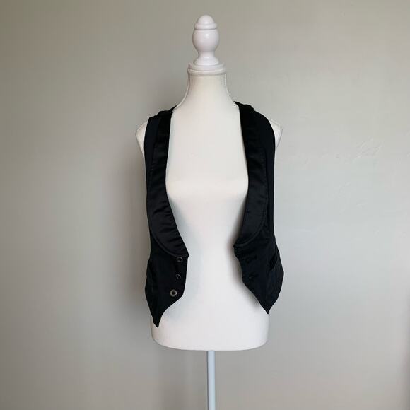 Converse Vest - Picture 3 of 8